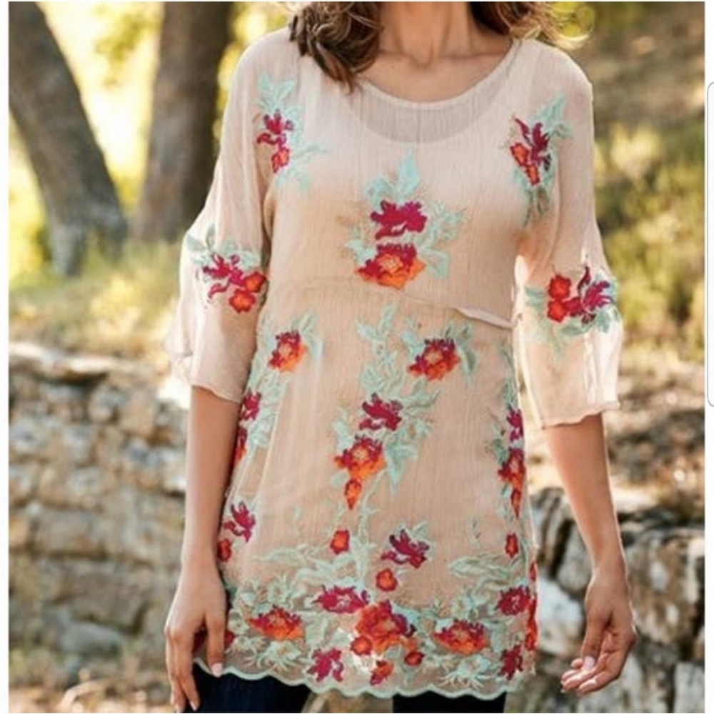 Soft Surroundings Mariella Silk Shell Embroidered Tunic Top - NEW - Size Medium